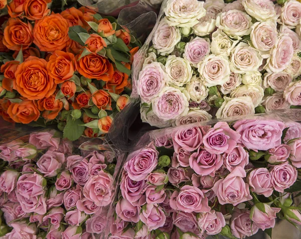 Букети з троянд — стокове фото