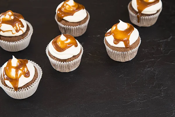 Cupcakes au caramel — Photo