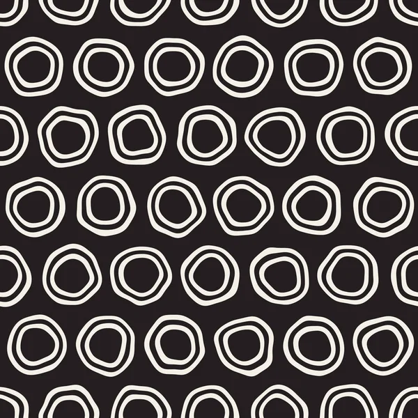 Vektor nahtlose schwarz-weiße handgezeichnete Kreise Muster — Stockvektor