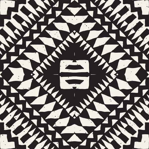 Siyah ve beyaz kabile vektör doodle elemanları ile seamless modeli. Aztek sanat baskı. Etnik süs el çekilmiş zemin.