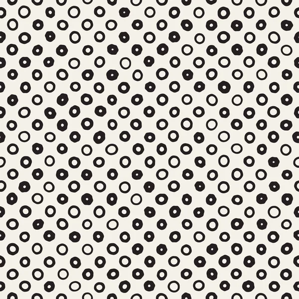 Handgezeichnete Schwarz-Weiß-Tusche abstrakte nahtlose Muster. Vektor stilvolle Grunge-Textur. Monochrom gestreute Formen malen Pinselstriche — Stockvektor