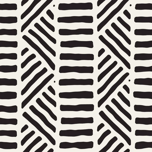 Hand drawn style ethnic seamless pattern. Abstract geometric lines background in black and white. — Stock Vector