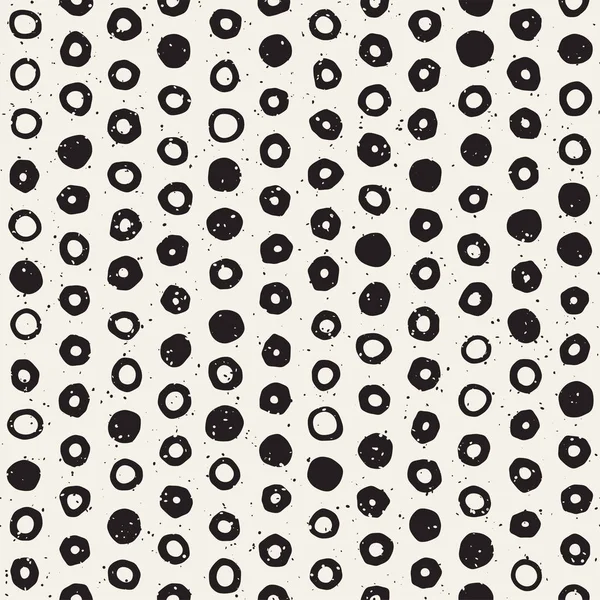 El çekilmiş siyah beyaz mürekkep soyut seamless modeli. Vektör şık grunge doku. Tek renkli şekiller boya fırça satırları dağınık