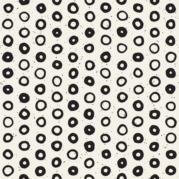 手描き黒と白のインク抽象的なシームレスなパターン ベクトルスタイリッシュなグランジテクスチャ モノクローム幾何学散乱形状筆線 — ストックベクタ