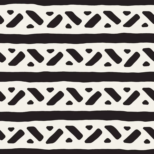 Elle çizilmiş stil etnik seamless modeli. Arka plan siyah ve beyaz fayans soyut geometrik çizgiler.