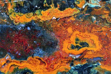 Doğal renklerle akik