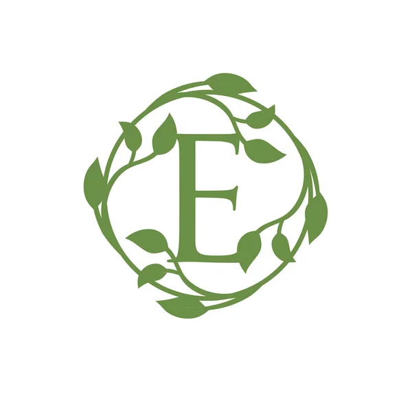 丸緑の葉のベクトルイラスト入りの頭文字E — ストックベクタ