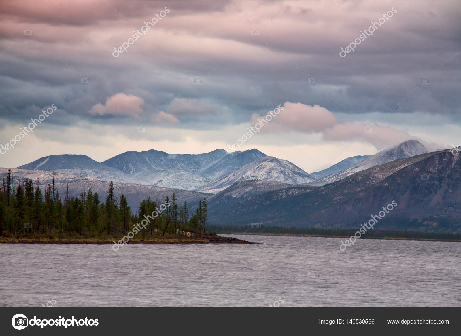 What is interesting Lake Labinkir What is interesting Lake Labinkir