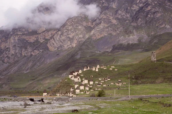 Dargavs Köyü karmaşık Ortaçağ tonoz.