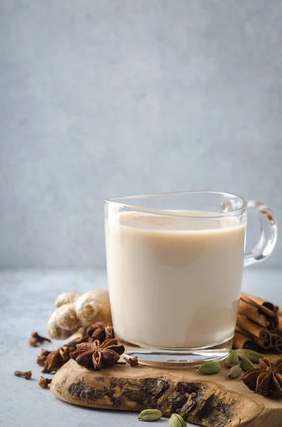 Masala chai with spices — Stock Photo, Image