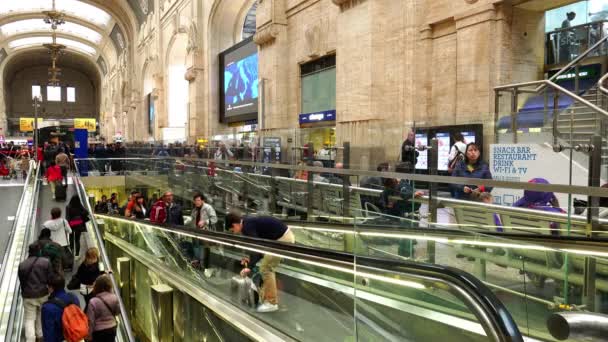 MILAN, ITALY - circa MAY 2016: Central railway station in Milan, Italy. Every day about 320,000 passengers pass through the station, for an annual total of 120 million passengers. — Stock Video