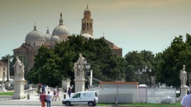 Prato della Valle eliptik kare Padua, Ultra Hd 4k, gerçek zamanlı.