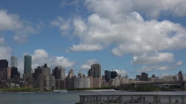 Güzel nefes kesen Manhattan siluetinin Long Island City New York, geniş Onu, Birleşmiş Milletler Genel Merkezi, Ultra Hd 4 k, gerçek zamanlı ile panorama atış ile ilgilenen