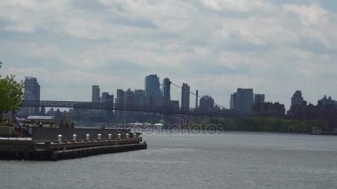 Güzel nefes kesen Manhattan siluetinin Long Island City New York, geniş Onu, Birleşmiş Milletler Genel Merkezi, Ultra Hd 4 k, gerçek zamanlı ile panorama atış ile ilgilenen
