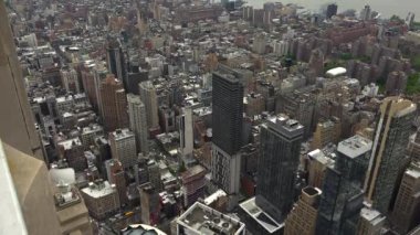 New York, Mayıs yaklaşık: New York'un Manhattan skyline gökdelenler geniş vurdu top, gerçek zamanlı manzarası