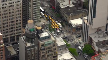 New York, Mayıs yaklaşık: New York'un Manhattan skyline gökdelenler geniş vurdu top, gerçek zamanlı manzarası