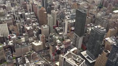New York, Mayıs yaklaşık: New York'un Manhattan skyline gökdelenler geniş vurdu top, gerçek zamanlı manzarası