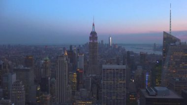 New York, Amerika Birleşik Devletleri - gün batımı ve gece Manhattan, New York City, New York, Amerika Birleşik Devletleri düşme Mayıs: atış yaklaşık