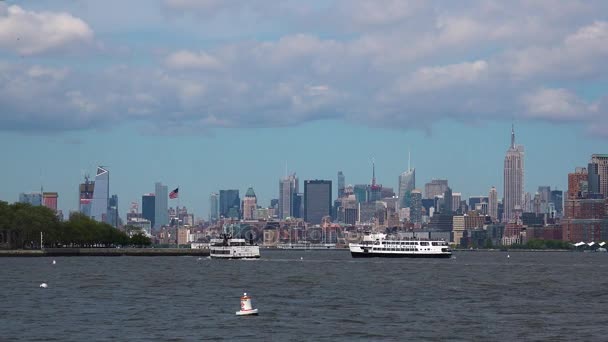 New York, circa 2017: Manhattan berömda Staten Island med färja panorama av New York, Usa, realtid, ultra hd 4k — Stockvideo