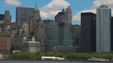 New York, 2017 yaklaşık: panoramik New York'ta bir gemiden gördüm, gerçek zamanlı, ultra hd 4k