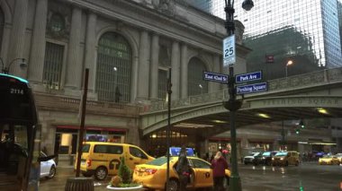New York, 2017 yaklaşık: sokak sahneler taşıt ve Grand Central Station.In 2013 yakınlarında otomobil ile 21.6 milyon ziyaretçi, dünyanın 10 en çok ziyaret edilen turistik merkezleri arasında koyarak izlenebilir. Ultra Hd 4k, gerçek zamanlı