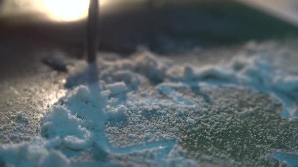 소형 밀링 기계는 자동으로 유리 섬유 소재, 울트라 Hd 4 k, 실시간으로 잘라 — 비디오