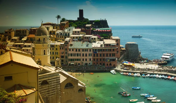 Miejscowości Vernazza, Cinque Terre, Włochy — Zdjęcie stockowe