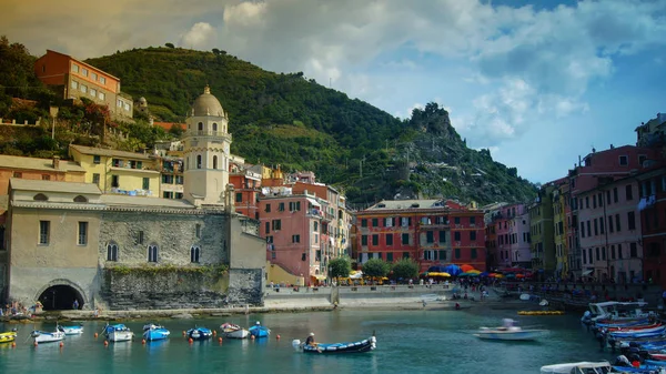 Miejscowości Vernazza, Cinque Terre, Włochy — Zdjęcie stockowe