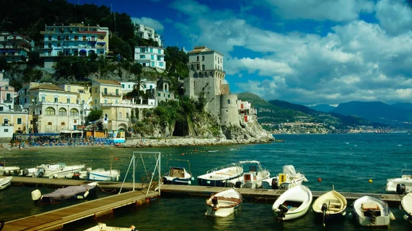 Krásný pohled cetara, pobřeží amalfi, Itálie — Stock fotografie