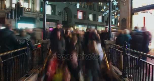 Londýn Čas Zanikla Pohled Vchodu Stanice Metra Oxford Circus Špičce — Stock video