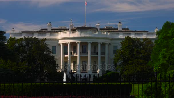 Вашингтон, округ Колумбія, США - близько 2017: Еліпс, офіційно називається президент готелю Park South є парк, розташований на південь від Білого дому паркан. — стокове відео