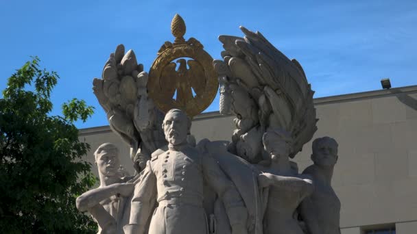 Washington Dc - 2017 yaklaşık: Genel George Meade anıt heykeli. Bu Anıtı Pennsylvania Avenue köşesinde yer almaktadır — Stok video