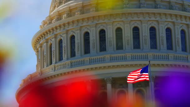 Washington, Dc, Verenigde Staten - Circa 2017: The U S Capitol, vaak aangeduid als het gebouw van het Capitool, is de thuisbasis van de U-S-Congres, en de zetel van de wetgevende macht van de Amerikaanse federale overheid. — Stockvideo