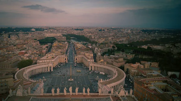 Vue du Vatican et de Rome, coucher du soleil — Photo