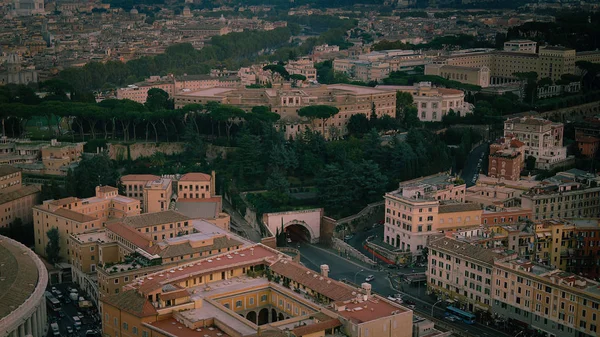 Κάτοψη του Βατικανού, Ρώμη και αστικό τοπίο, ηλιοβασίλεμα — Φωτογραφία Αρχείου