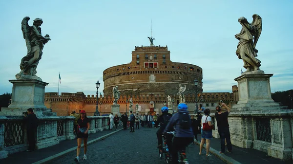 Ünlü Saint melek Kalesi ve köprü Roma, İtalya.