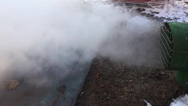 Power Steam quitte la trappe d'égout de la ville 