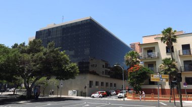 Santa Cruz de Tenerife, İspanya 'nın Kanarya Adaları (İspanyolca: 