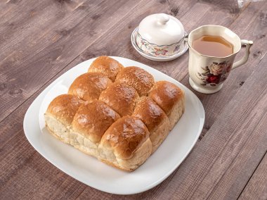 Beyaz ekmek cam plaka