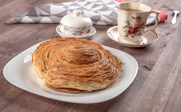 Giro de rolo de pão de canela doce — Fotografia de Stock