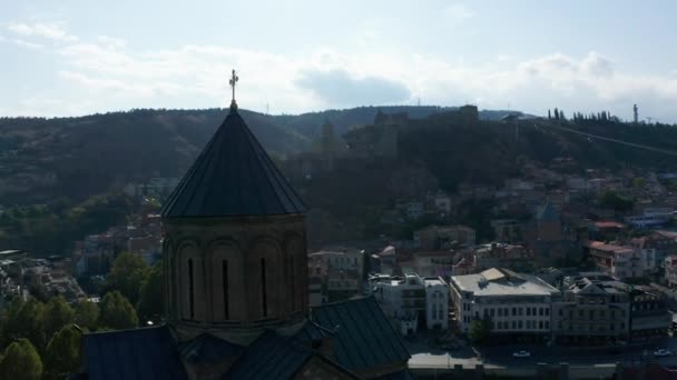 Katedra Trójcy Świętej Tbilis Span Górach Gruzji Miasto Kazbegi Leć — Wideo stockowe