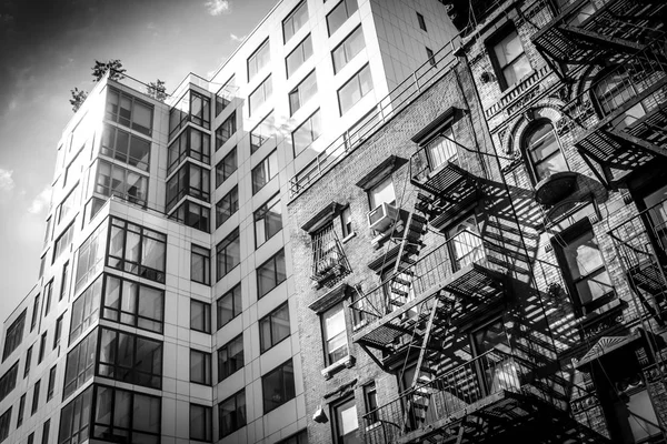 black and white old urban building in Manhattan