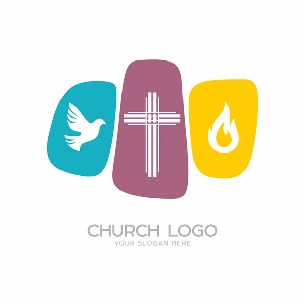 Logo Kościoła. Symboli chrześcijańskich. Krzyż Jezusa Chrystusa, gołąb - Ducha Świętego i płomień. — Wektor stockowy