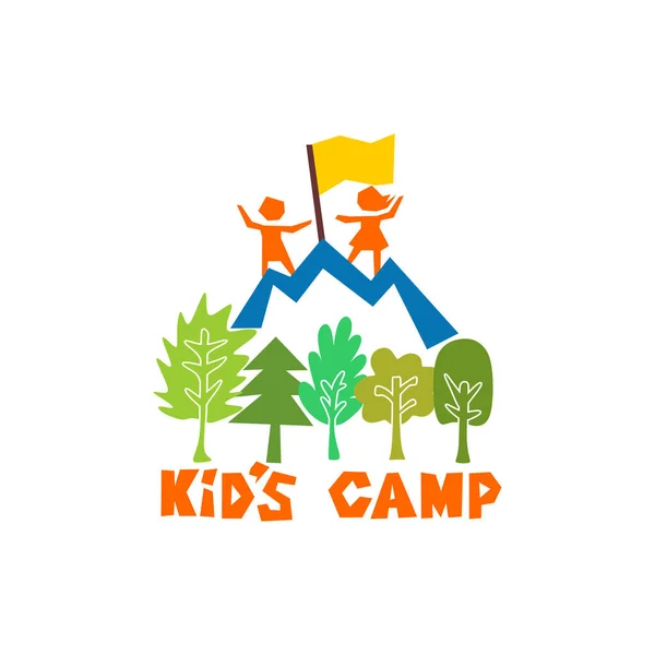 Logo del campamento de niños. Montañas, Bandera, Árboles, Niños — Vector de stock