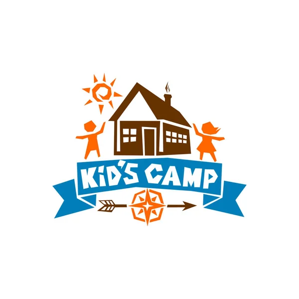 Logo obozu dla dzieci. Dom, słońce, dzieci i kompas — Wektor stockowy