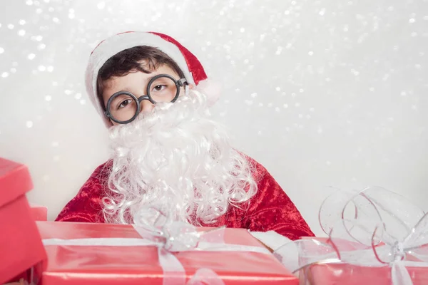 Feliz Navidad, Niño vestido de Santa Claus — Foto de Stock