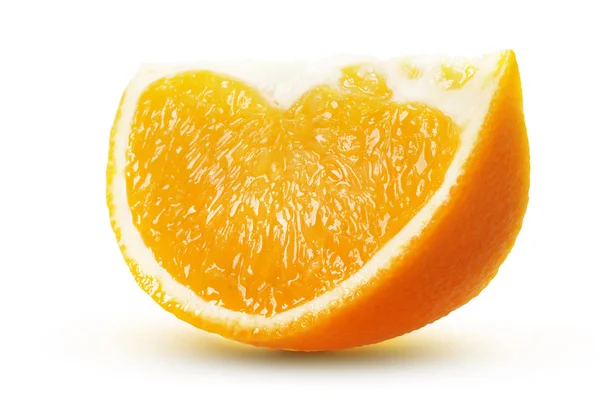Portakal dilim izole beyaz bir arka plan üzerinde
