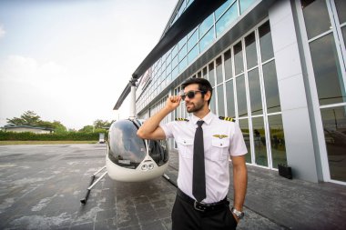 ticari özel helikopter pilotu