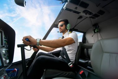 ticari özel helikopter pilotu