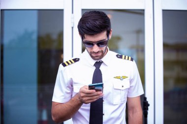 ticari özel helikopter pilotu